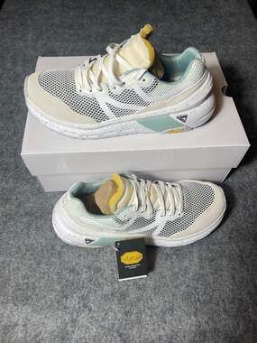 Brandblack Specter SC 2.0 Super Critical Running Shoes Vibram - White Grey Green